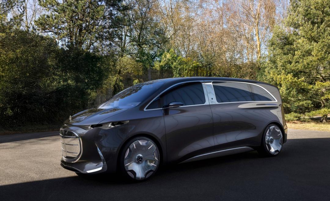 賓士Vision V重新定義何謂豪華MPV，打造出奢華沉浸式移動行宮。