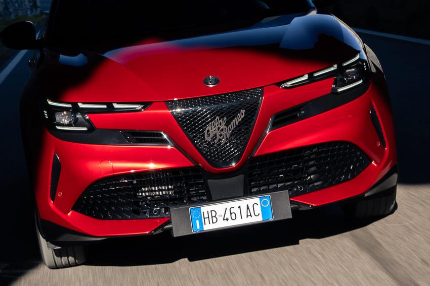 愛快羅密歐 Junior 特仕亮相!強化入門 SUV 動感氣勢 台灣預計明年見