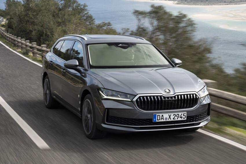 搭載 2.0 升 TSI 渦輪汽油引擎，具備 265 匹最大馬力輸出。