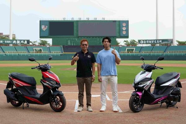 Kymco 水冷速克達 RTS R 賽道特仕版登場！台灣隊長陳傑憲同台加持