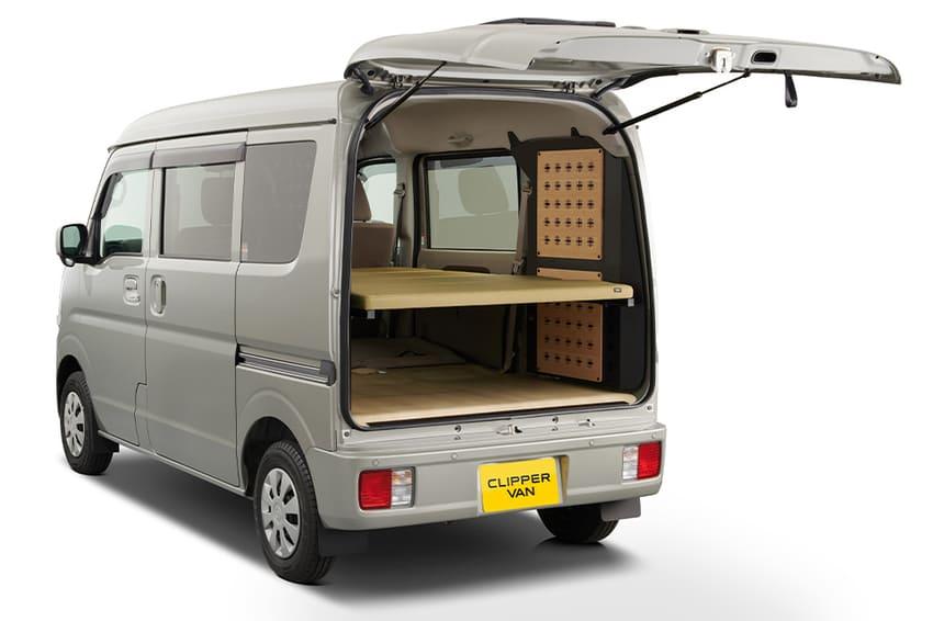 Clipper Van Multi Rack 是第四款原廠露營車，也是入門之選。