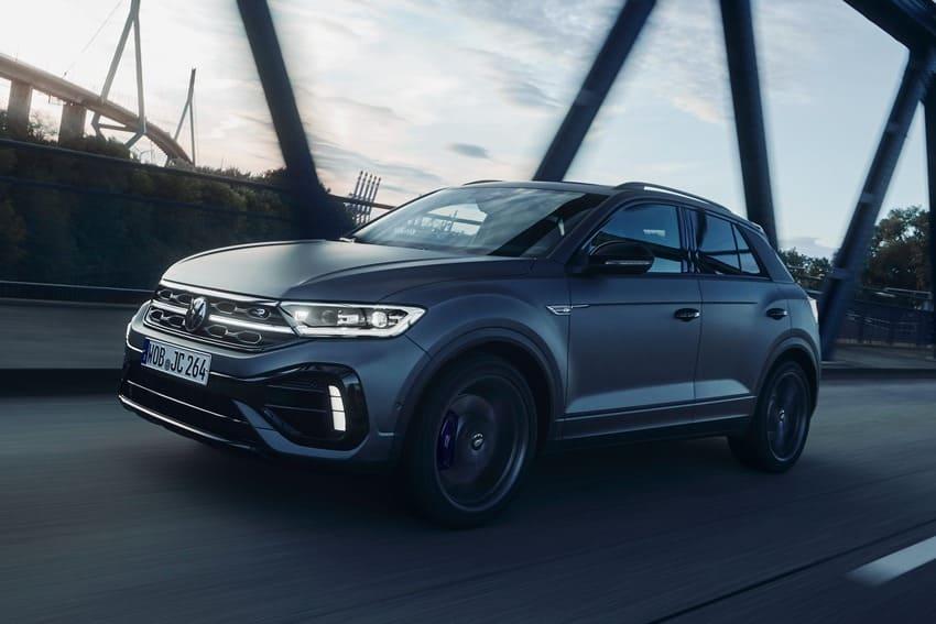 搭配 2.0 升四缸渦輪汽油引擎，可提供 300 匹、40.8 公斤米的強勁輸出。