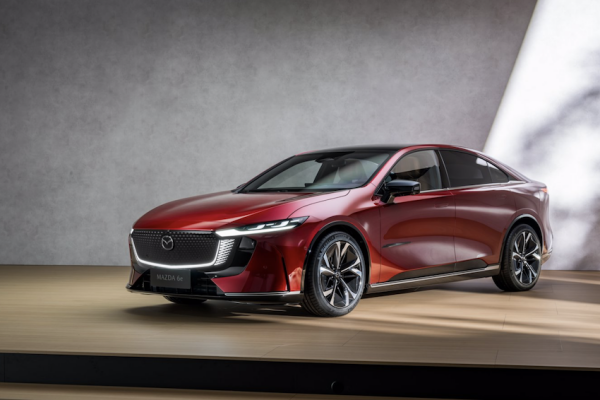 全新 Mazda 3e 商標現身歐洲與澳洲！下一代馬 3 有望搭純電動力