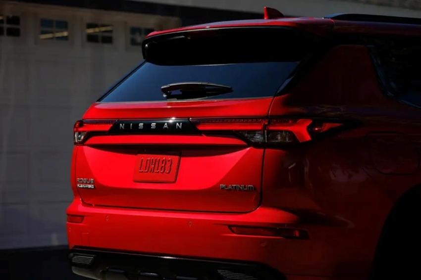 細節上 Nissan 有做出些微調整。