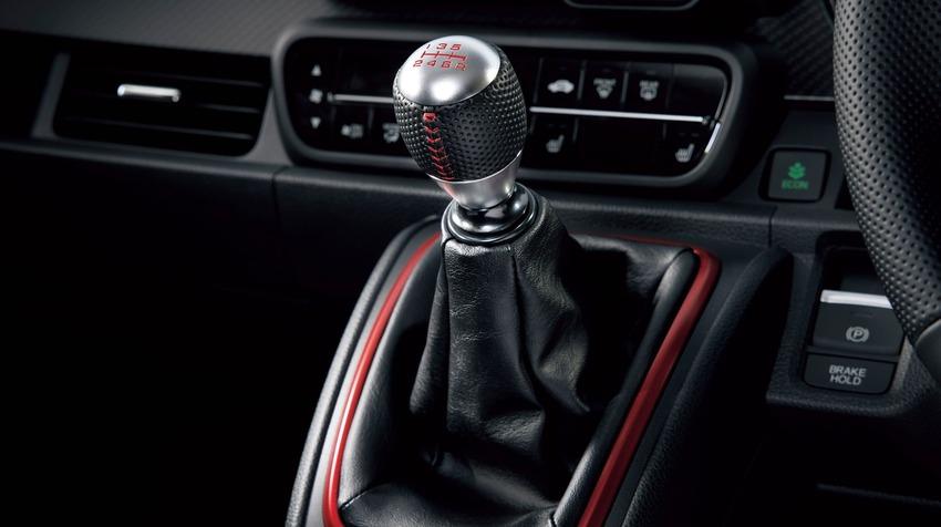 六速手排是駕駛 N-ONE RS 的樂趣來源。