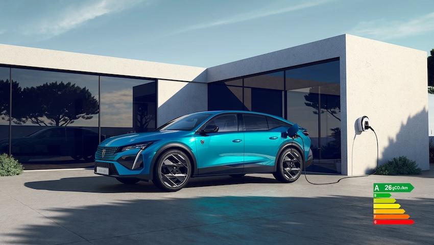 Peugeot 408 PHEV 可純電行駛 78 公里。