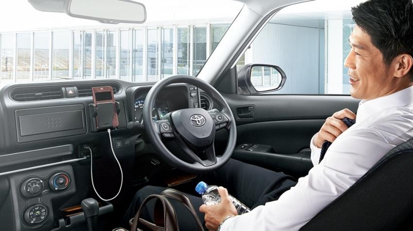 內裝升級 7 吋液晶儀表以及新式樣方向盤。