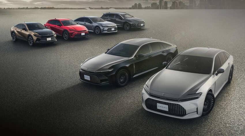 Toyota 旗下 Kinto Factory 針對 Crown 車系推出 70 周年升級方案。