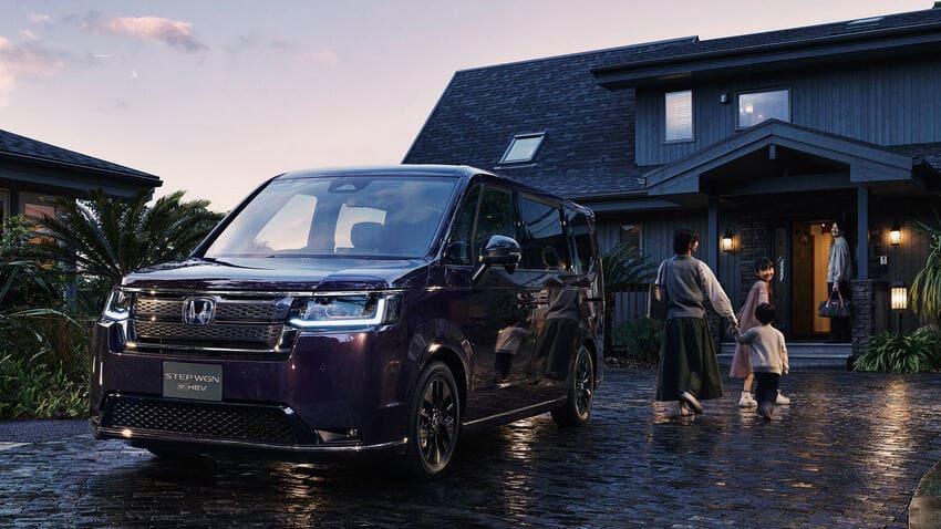 本田熱門七人座 MPV 預估售價搶先曝光！高級版造型搭配油電動力現身
