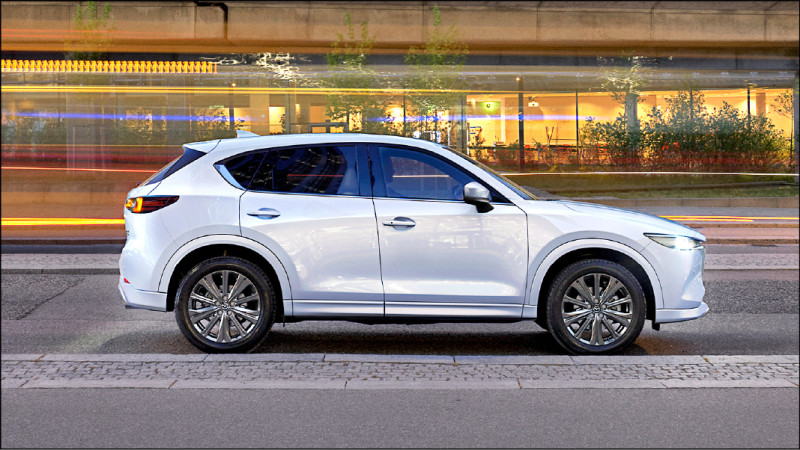 國內銷售主力CX-5穩坐進口中型SUV市場標竿地位。