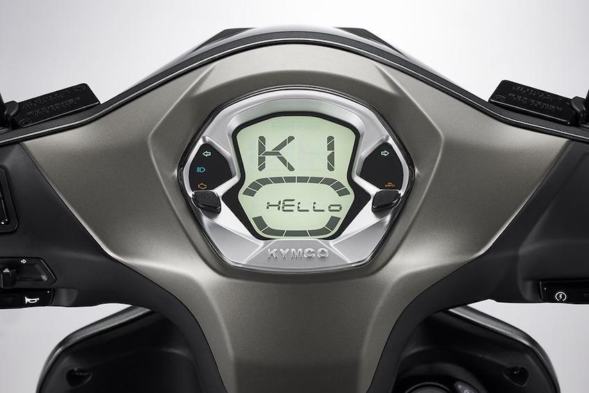 新的液晶儀表有開機迎賓畫面，具備 TRIP/ODO/VOLT 三種模式切換，還有左右獨立方向燈號。