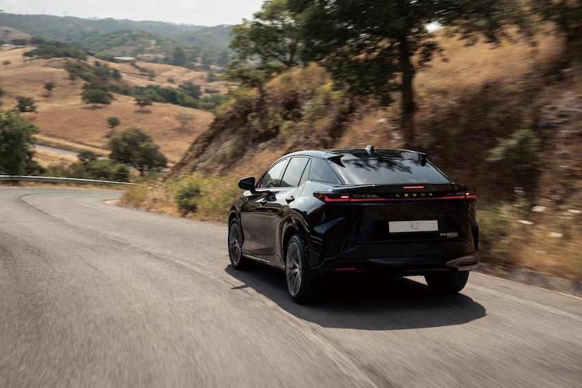 Lexus RZ 電動休旅三車型正式登台！F SPORT 車型首搭線控轉向方向盤