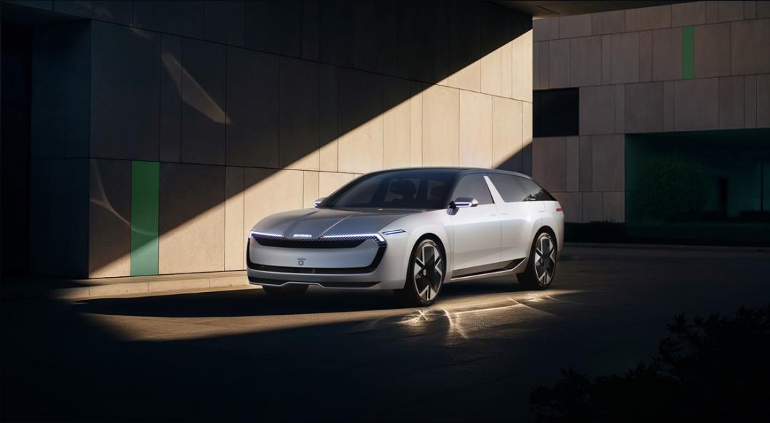 Škoda Vision O堪稱純電世代的旅行車範本，充滿科技感的設計元素符合電能特性。