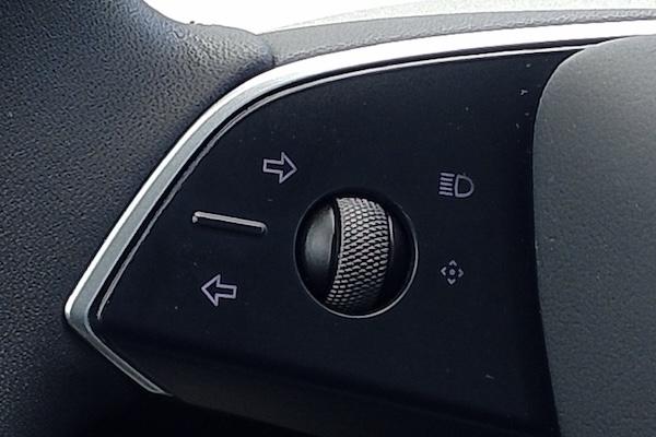 Tesla Model 3 煥新版方向燈撥桿回歸  台灣價格比美歐便宜