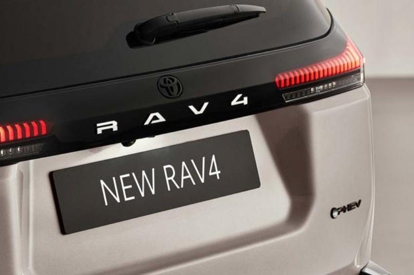 Toyota 明確否認導入 BYD 插電式油電動力的傳聞。