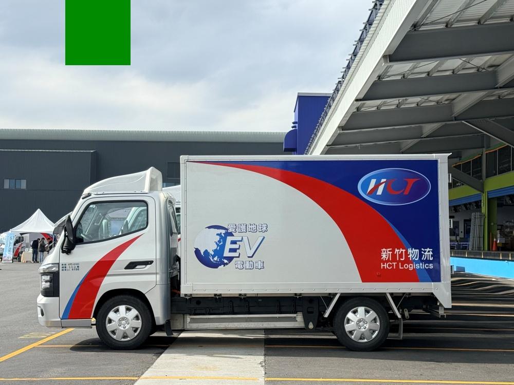 ET35 配備 Level 2 駕駛輔助系統，能降低物流駕駛的行車風險。