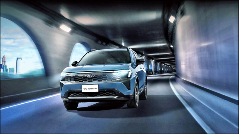 Territory驚豔版搭載四電驅渦輪油電動力系統，提供上乘的駕馭體驗。