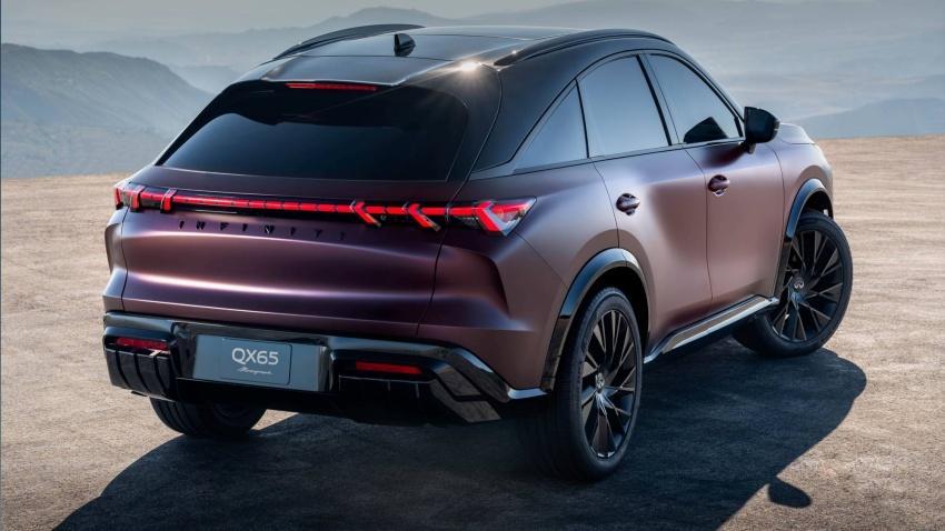 擁有 Fastback 斜背車頂，車頂弧線一路延伸並俯衝至車尾。