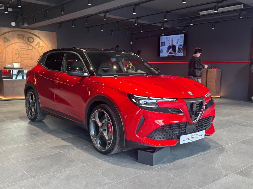 Alfa Romeo Junior 純電動力版本。