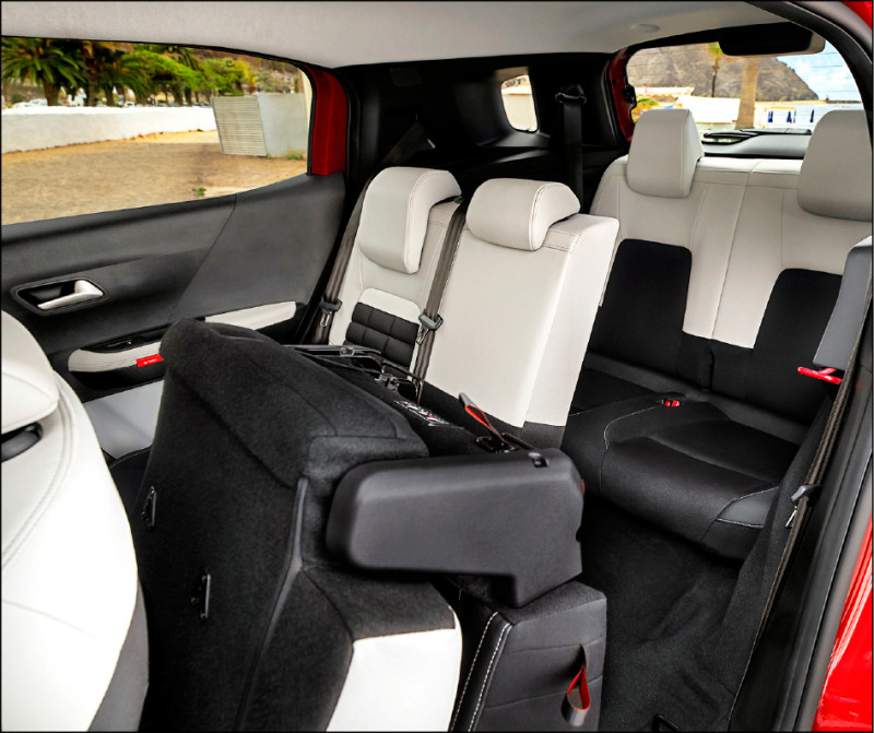 Citroen C3 Aircross提供5人座與7人座布局，後者具備更高的空間機能性。