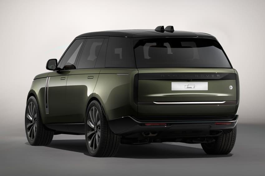 外觀採用林肯綠塗裝搭配石墨色套件，打造專屬特仕造型。