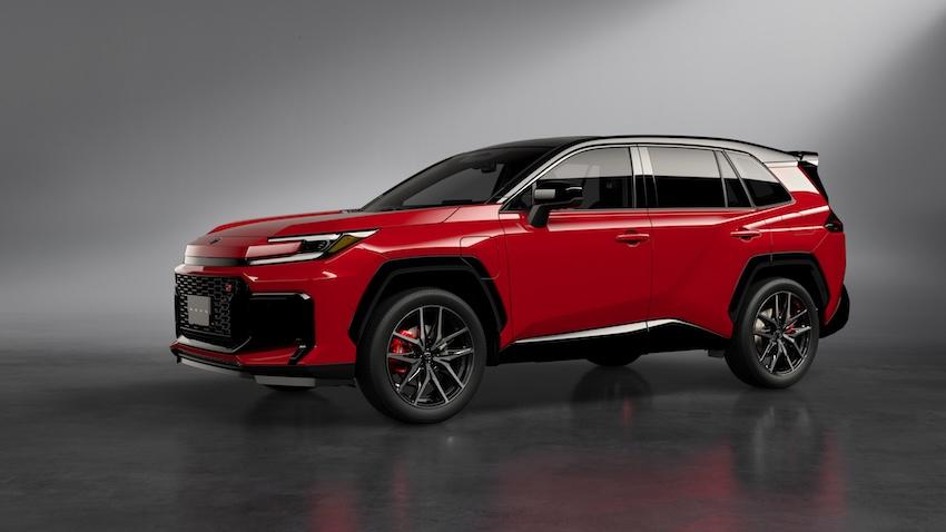 採 2.5 升插電式油電混合的 RAV4 GR Sport，現身在台中麗寶賽車場。