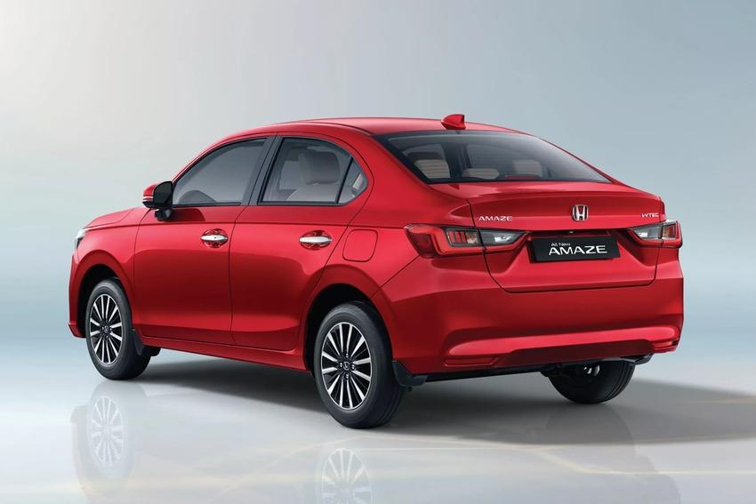 全新 Amaze 換裝動感車頭造型，而新款 LED 尾燈導光條則是車尾重點所在。