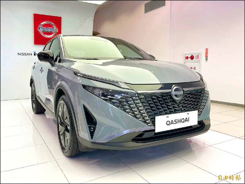 全新跨界休旅Qashqai將擔任2026台北車展的Nissan主秀，車頭採分離式頭燈設計，並以鱗片狀水箱護罩作為識別。（記者陳弘智攝）
