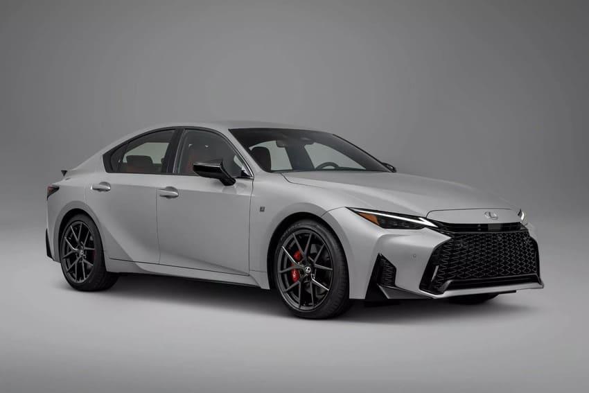 Lexus 公布小改款 IS 美規售價，將於 2026 年初正式在美國上市。