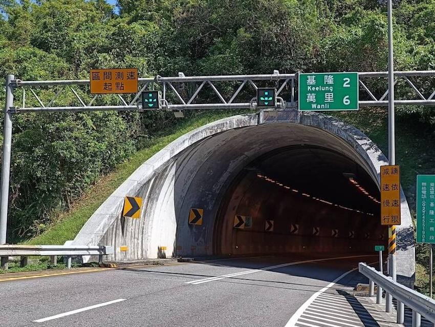 台灣各地方政府設置區間測速，引發民怨。（基隆市警交通隊提供）