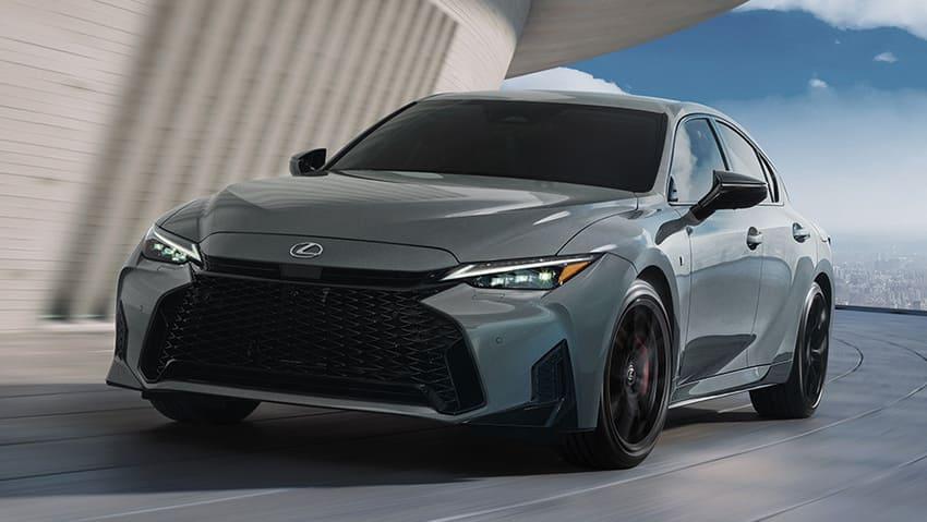 Lexus 小改款 IS 在 2026 台北車展正式發表，售價 189 萬元起。