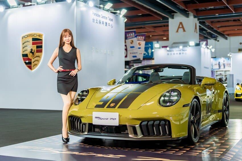 全球限量 1,500 輛的 911 Spirit 70 首度來台亮相，國內售價 1,525 萬元起。