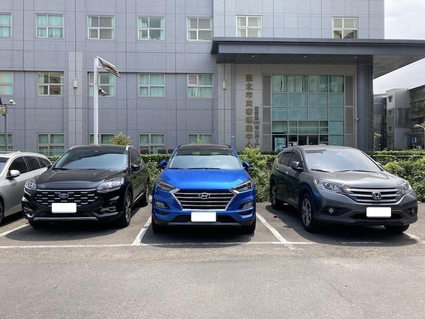 新出廠車隔熱紙透光率納管（記者陳英傑攝）