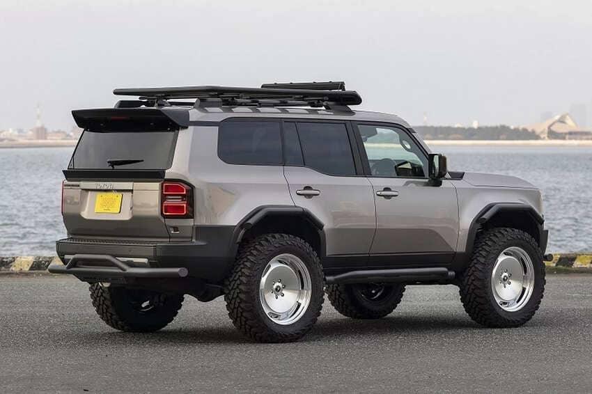 更高的離地間隙搭配大尺碼輪圈及輪胎，打造出相當霸氣的粗獷造型。