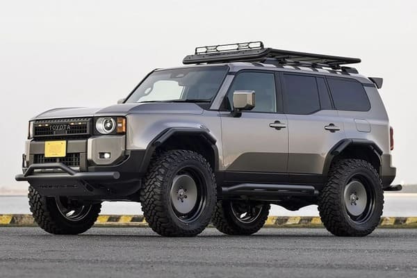 Toyota 熱門越野 SUV 粗獷造型大升級！驚人氣勢甚至壓過賓士 G63