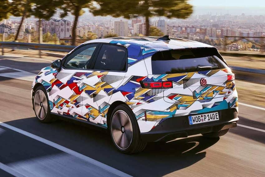 全新 ID.Polo 採單馬達前驅配置，提供三種動力輸出、兩款電池組選擇，最高續航達 450 公里。