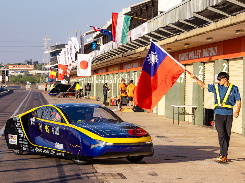 高科大研發的太陽能車去年參加BWSC世界太陽能車挑戰賽，取得第4名的佳績。