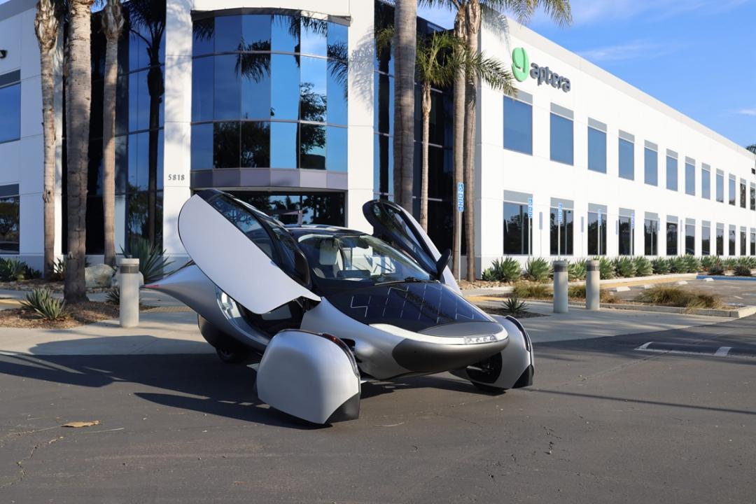 Aptera太陽能車續航高達1,609公里。