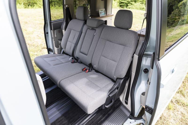 圖為一般乘坐模式。