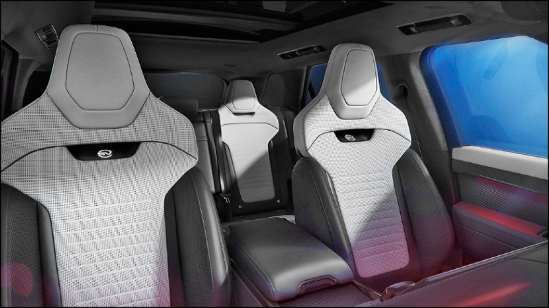 前座椅結合Body and Soul Seat技術，打造沉浸式聆聽體驗。