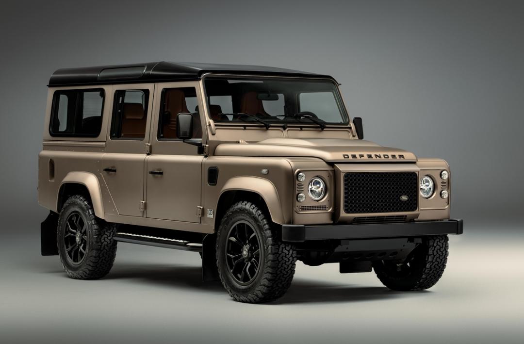 Classic Defender V8越野老將加入新世代Defender OCTA設計元素展現全新風貌。