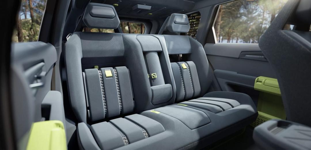 重新設計的人體工學座椅可提供舒適的乘坐感受。