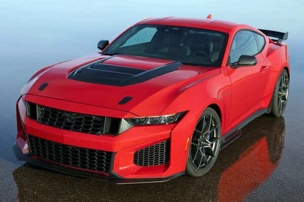 福特野馬 Mustang 追加性能新成員！專屬配備加持展現熱血駕馭魅力