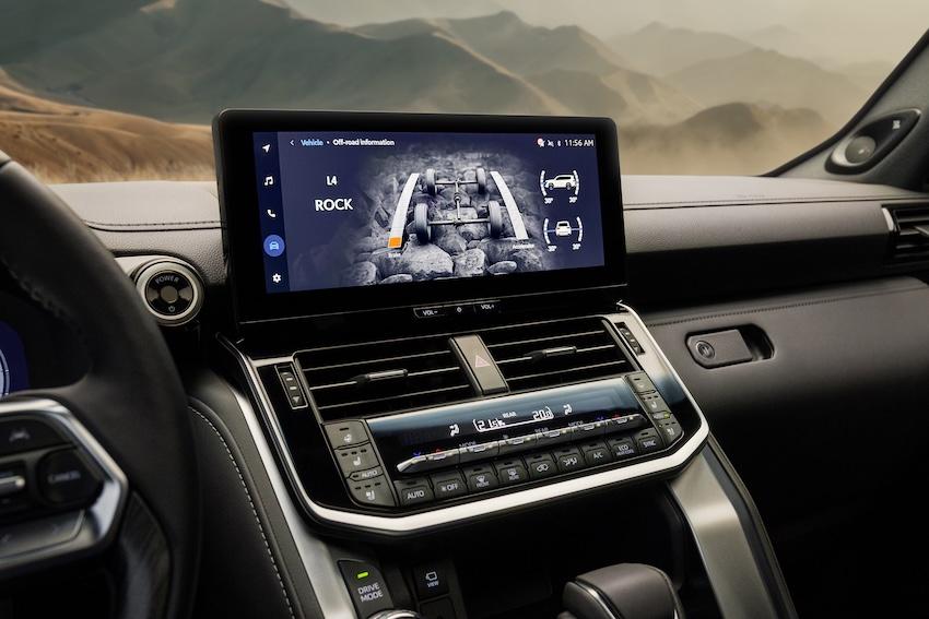 中控可顯示清楚的越野狀態。
