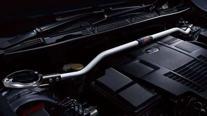 新增引擎室拉桿強化操控表現。