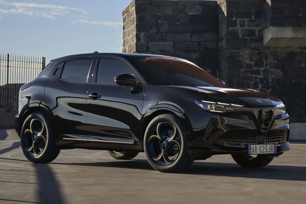 愛快羅密歐入門休旅 Junior 特仕登場！專屬金色元素加持質感更上一層