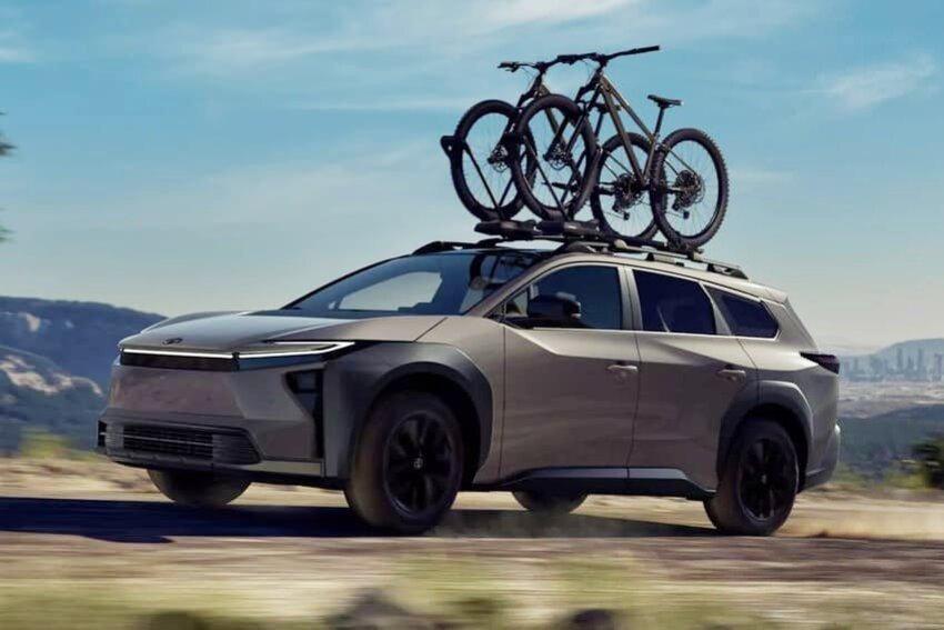 全新 bZ Woodland 採雙馬達四驅配置，擁有 380 匹最大馬力輸出，以及 418 公里續航里程。