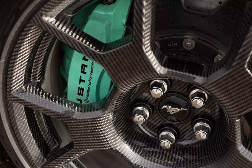 福特最新性能野馬創驚人拍賣身價！原廠確認最大馬力輸出超過 700 匹