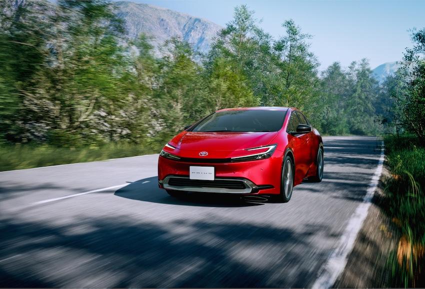 由於電路設計問題，導致 Prius 後座車門故障，最嚴重情況下車門可能會自動開啟。