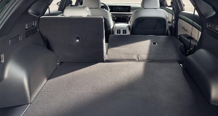 客車版優勢在於不必再受客貨桿限制，解放後座空間。